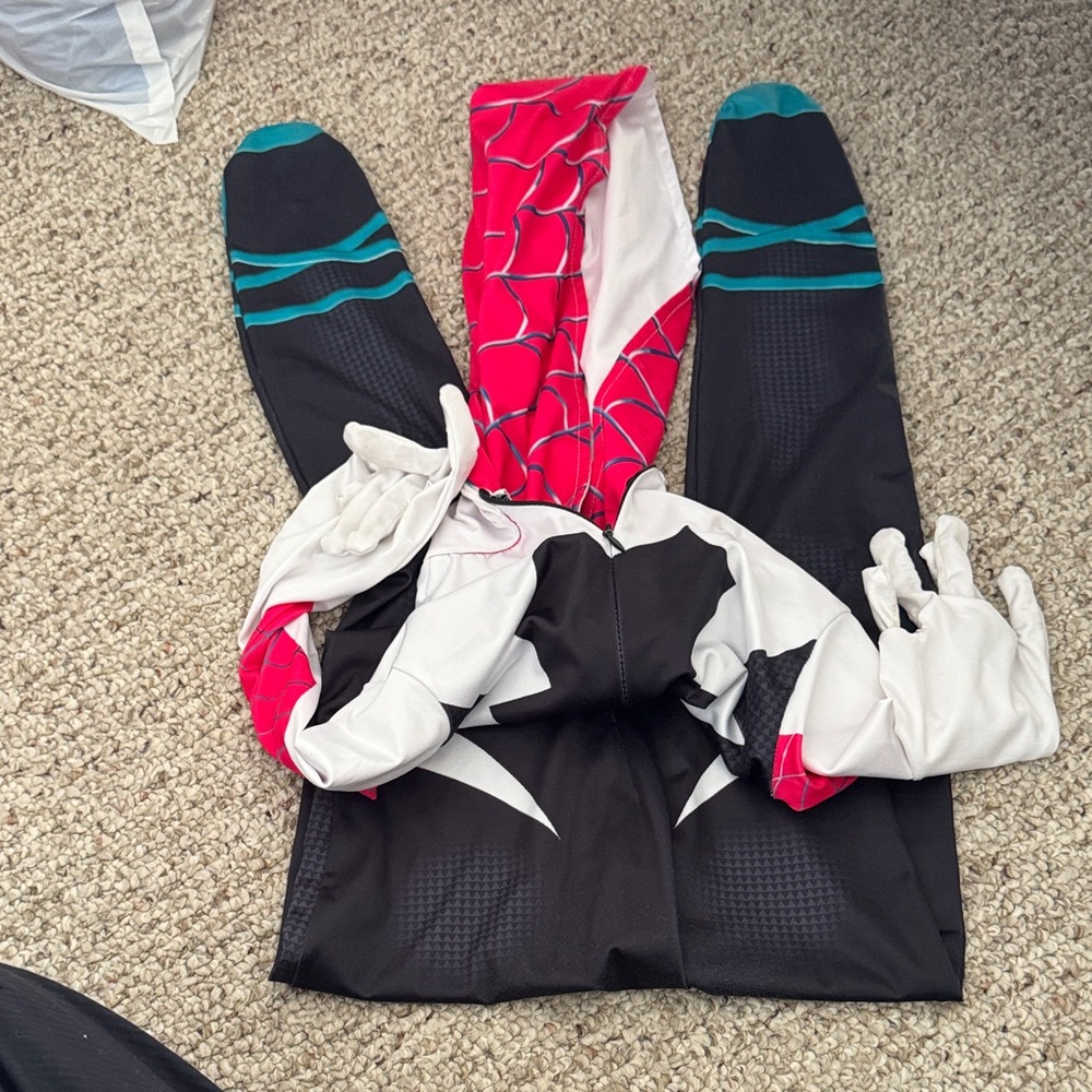 Spider-Inspired Kids Costume with Red and Black Accents - Picture 3 of 3